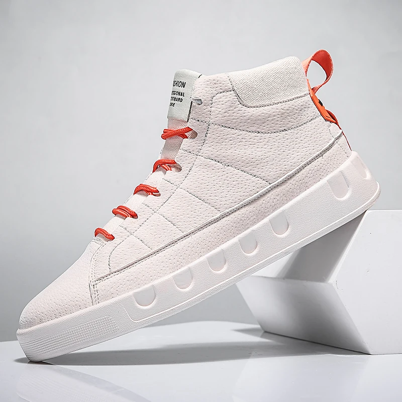 

New winter men's shoes tide shoes Korean version of the trend of wild fashion non-slip casual sports shoes winter men's high-top