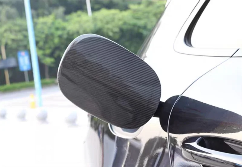 8-Porshe Macan Carbon Fiber Fuel Tank Door Oil cover