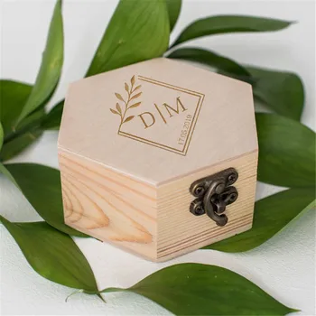 

Custom Name Bride Groom Wedding Party Wooden Box Unique Engraved Hexagon Wood Jewelry Box Home Decoration Party Favor Gifts