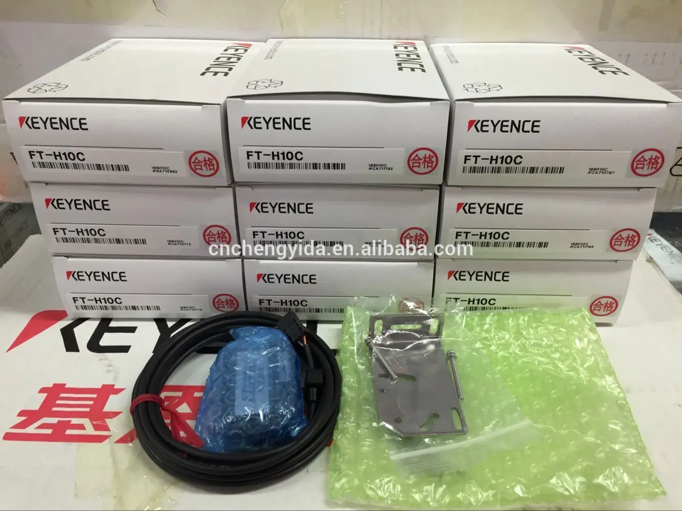 Details about   Keyence FT-H10 Year 2017 Thermo Sensor as photo DHLtoUS. Tested sn:random 