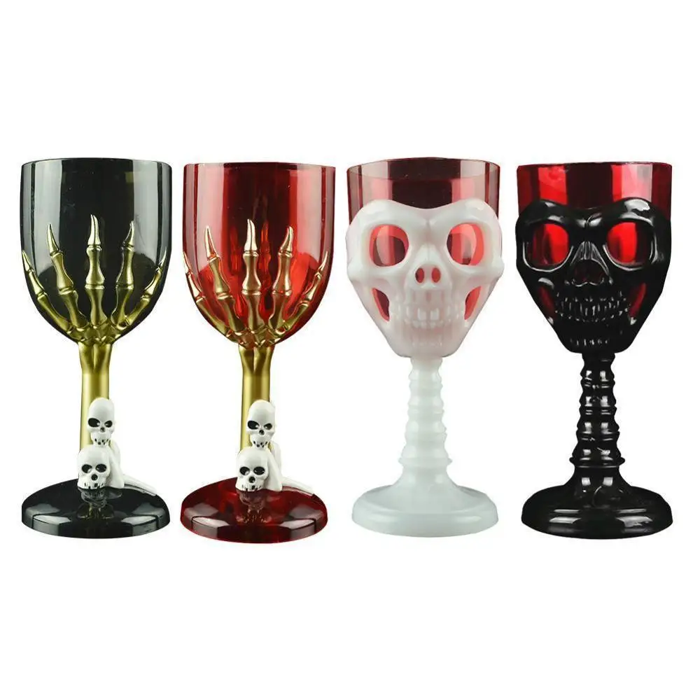 

1PC Creative Ghost Paw LED Glow Glass Cup Beer Mug Water Inductive Cup Halloween Party Wedding Clubs Christmas Random Color