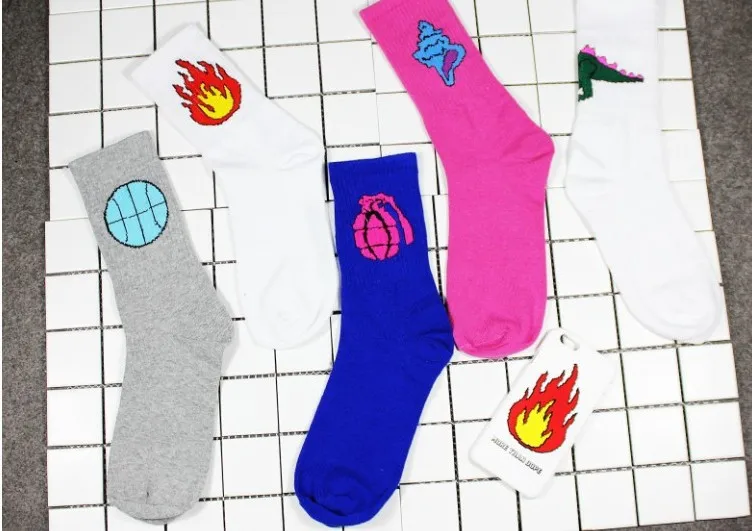 Новые носки унисекс в стиле хип-хоп Харадзюку с изображением пламени, черного, белого и желтого цветов, носки для скейтборда, Calceines Mujer Street Skarpetki