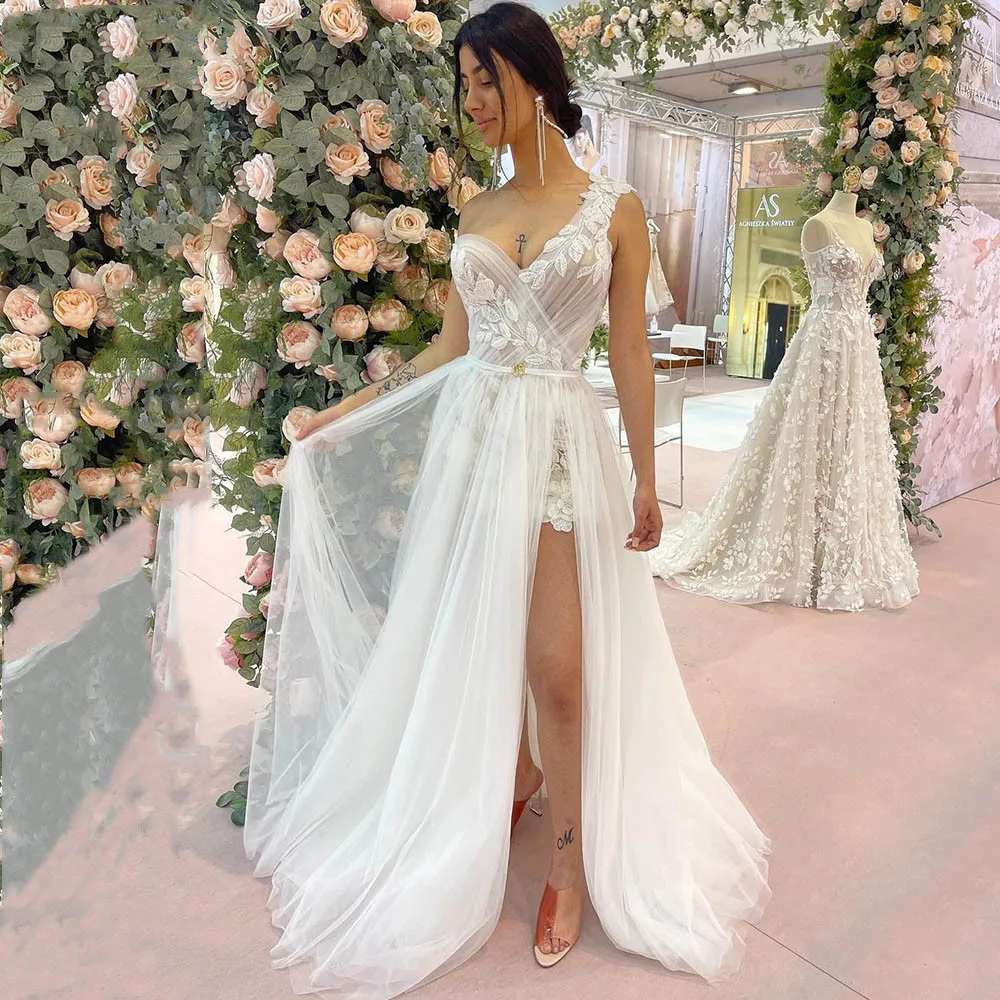 wedding dress for women One Shoulder Lace Boho Wedding Dresses Pleated 2 Pieces Overskirt Tulle Bridal Gowns Princess Custom Made vestido de novia 2022 sexy wedding dresses Wedding Dresses