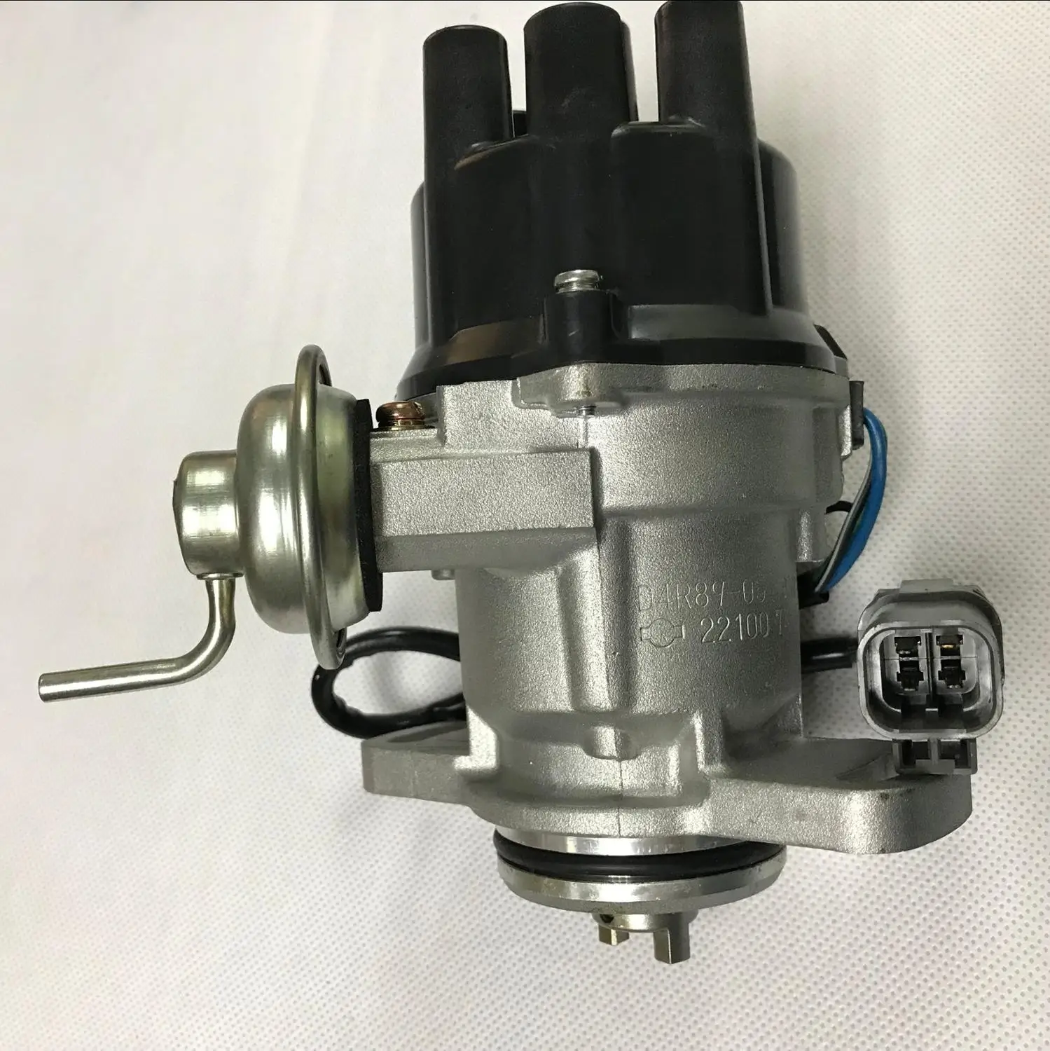 Original Car parts Ignition Distributor Assembly OEM 22100 74Y05