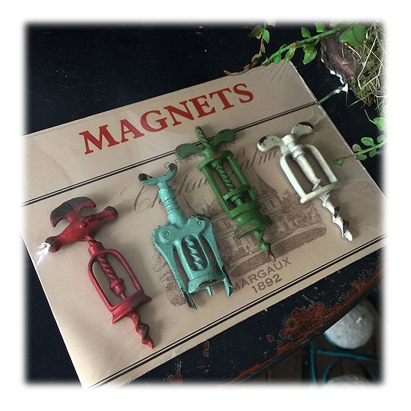 

Corkscrew Design Metal Rustic Vintage Style Fridge Magnet
