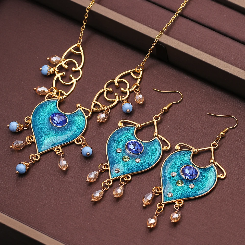 Charm Princess Jasmine Pendant Necklace Aladdin Beauty Lady Fashion Jewelry For Cosplay Party Accessories Trendy Movie Gift