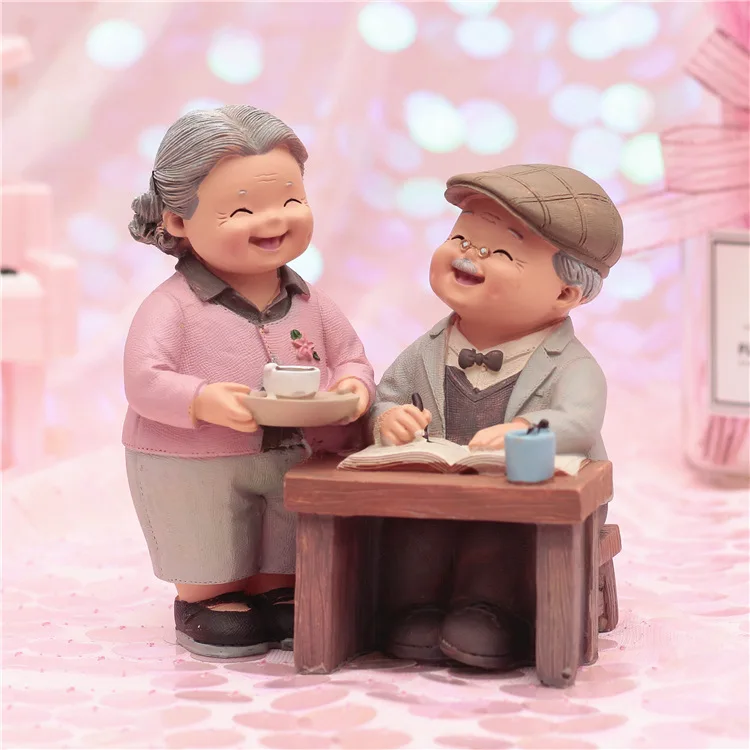 Kawaii Figures Chair Book Grandma Grandpa Old Couple DIY Mini Fairy Doll Couple Gift Figurines Miniature - Цвет: 4