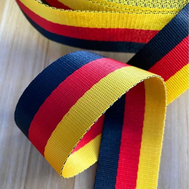 

Black-Red-Yellow 3 Colour 3M-30M Car Seat Belt Webbing European Standard Car Modification Seat Belt Webbing Car Accessories