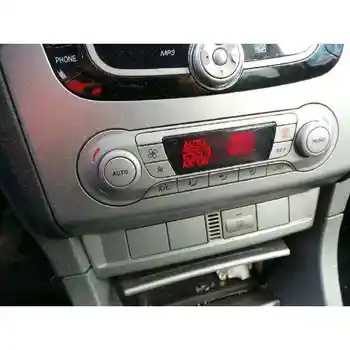 

7M5T18C612CH COMMAND HEATING/AIR CONDITIONING Ford Focus LIM. (CB4)