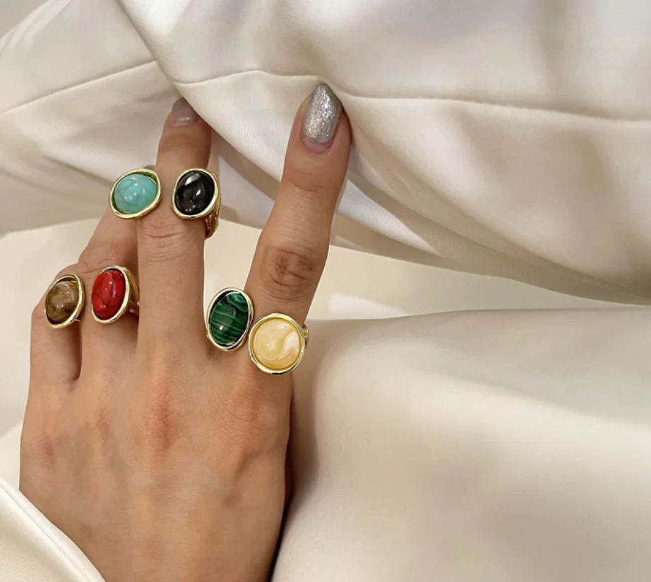 2023 trend French retro design irregular gemstone hit color two-tone open rings for women fashion jewelry