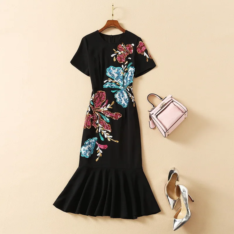 

European and American women's wear for summer 2021 Short sleeved heavy sequins Fashionable black fishtail dress
