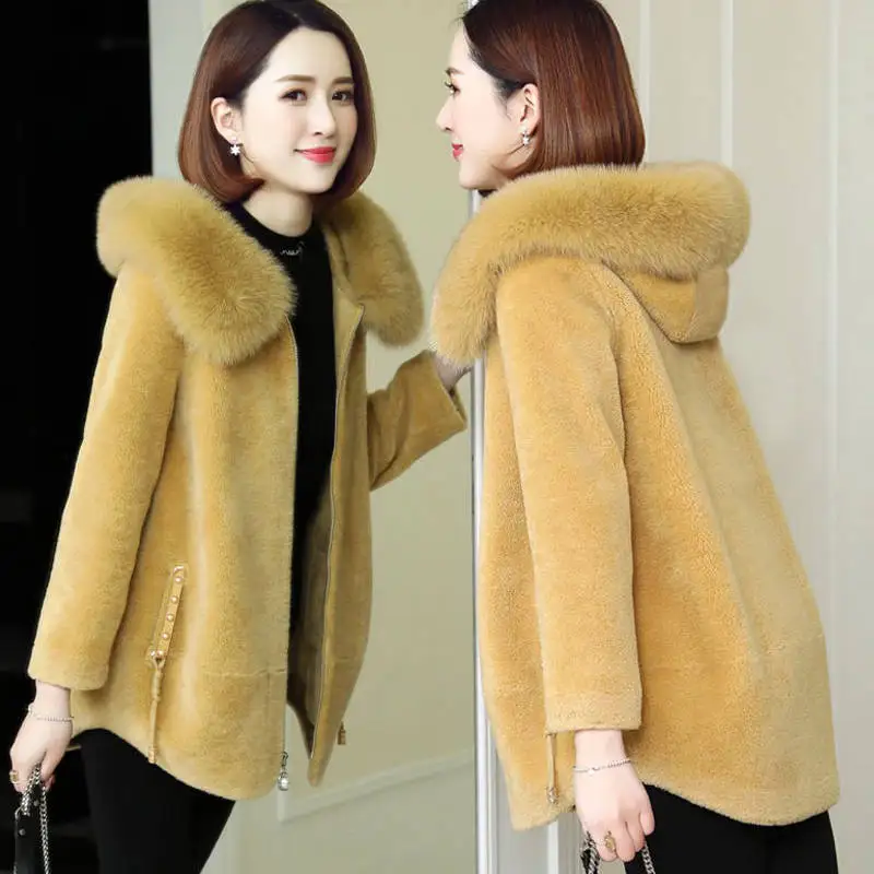 Зимнее пальто из овечьей шерсти, женская короткая куртка, теплая мягкая куртка из искусственного лисьего меха с капюшоном на молнии, модная женская плюшевая одежда