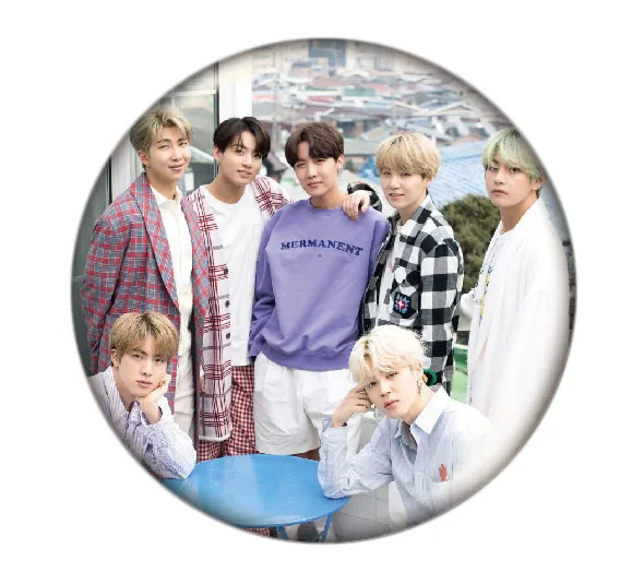 Год-конец клирансы KPOP Bangtan мальчики булавки альбом брошь значок аксессуары для одежды шляпа украшение для рюкзака - Окраска металла: 18