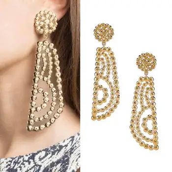 

2020 New Europe America Long Big White Gold Exaggerate Metal Clip-on Cool Handmade Forging Effect Sequin Earrings Fashion
