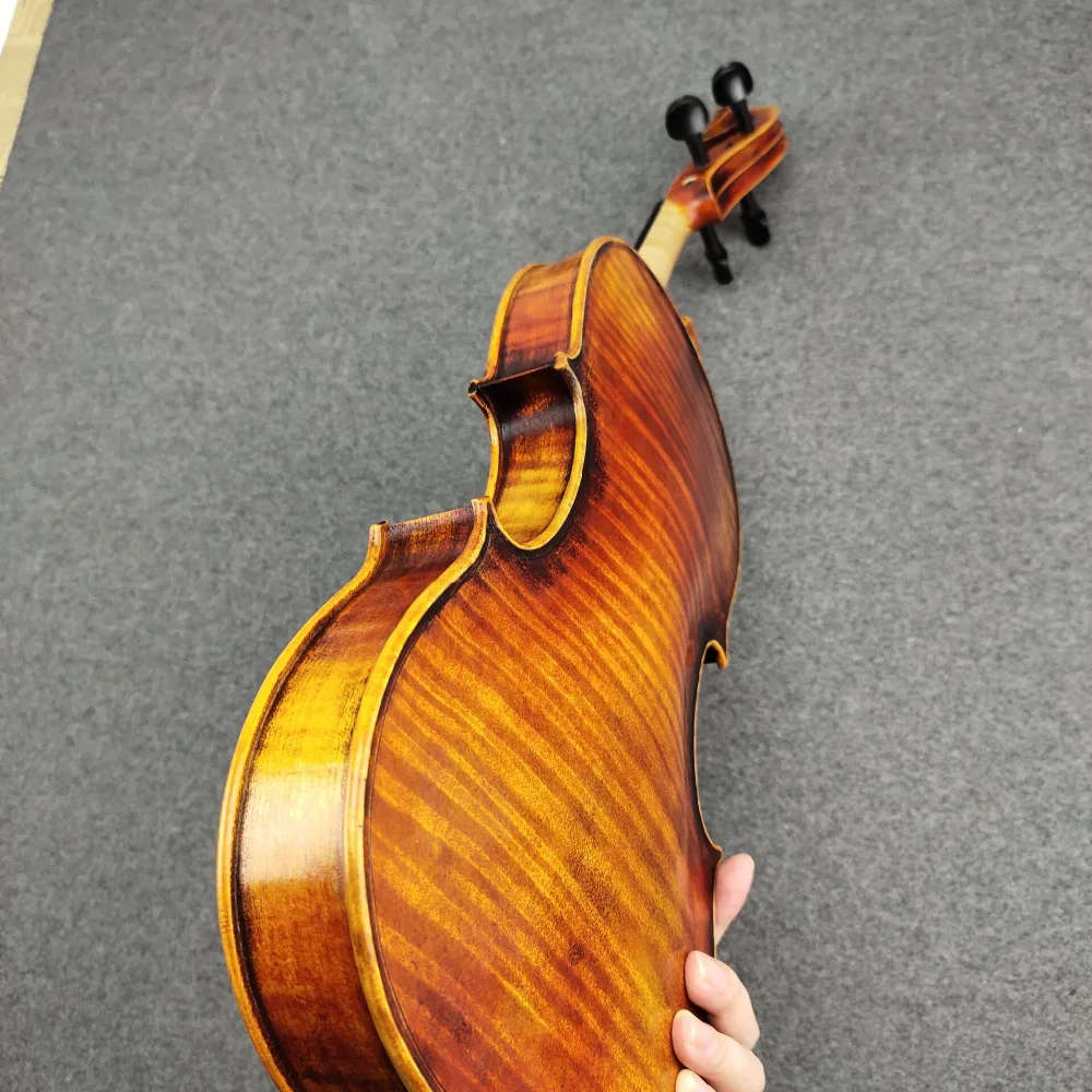 38557DEA8239FD397BBB6B967946184C