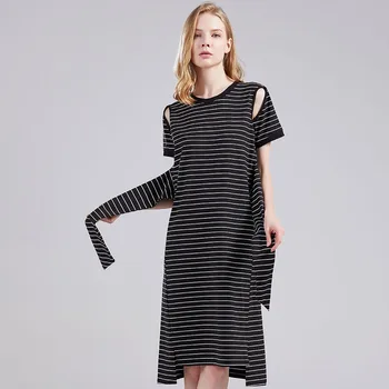 

Summer white embroidered shirt feminine mid-length dress 2020 new straight loose yosucoun