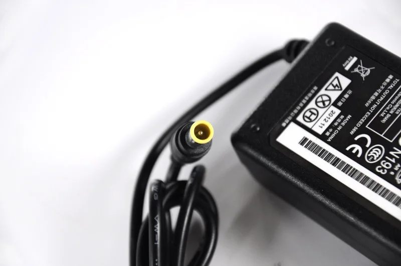 삼성 모니터 LCD SyncMaster 전원 공급 장치 용 14V 4A AC 어댑터 충전기 SVD5614 14V 3.215A 1.07A 1.786A 3.215A 4.14A S24A350H