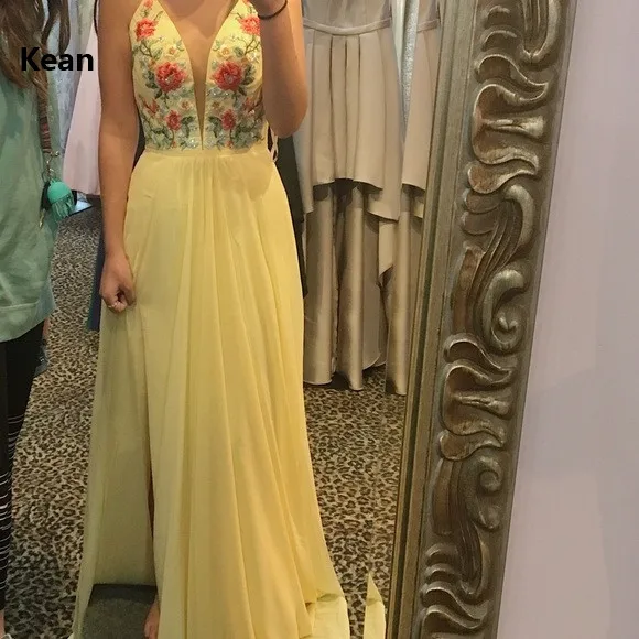 

Slit Muslim Evening Dress Spaghetti Straps Deep-v Tulle Applique Islamic Dubai Kaftan Saudi Arabic Evening Gown Prom Dress
