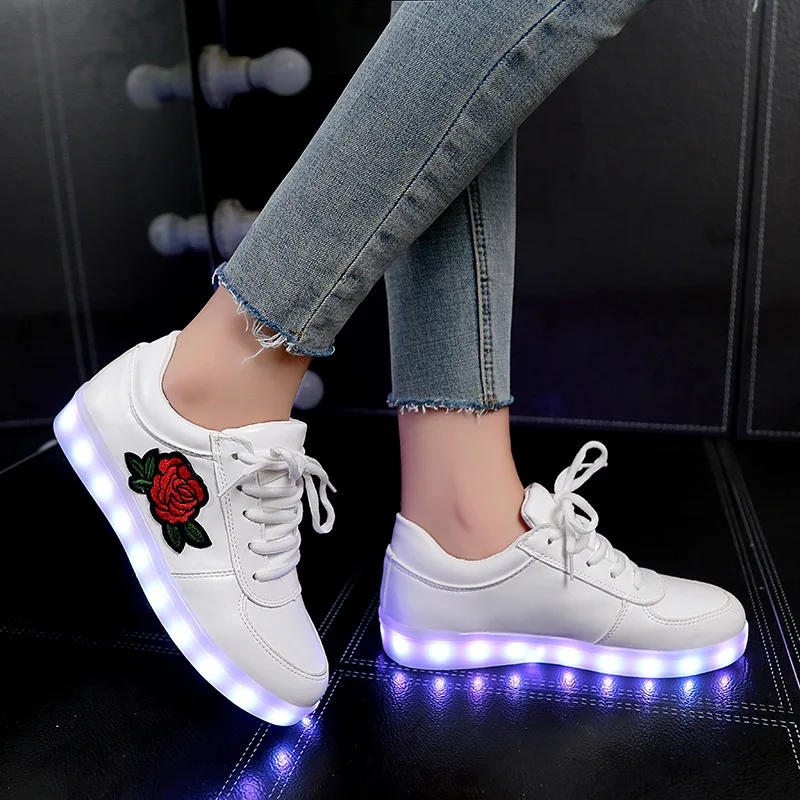 Новая женская обувь с подсветкой; с цветочным узором для детей, светящиеся кроссовки для мальчиков и девочек; кроссовки для мужчин со светящейся zapatos para nino