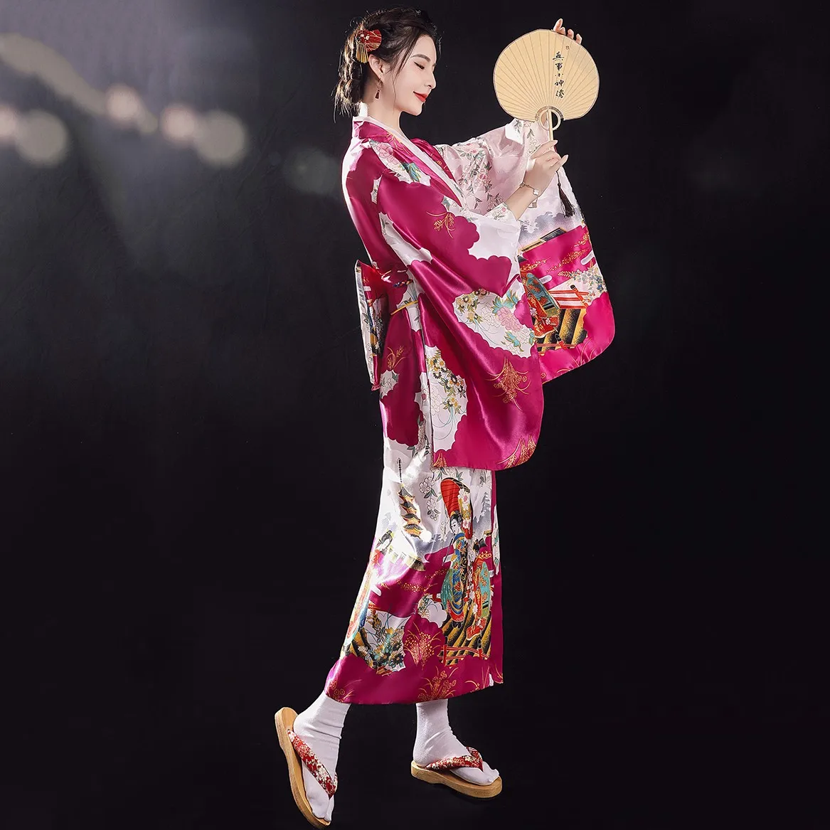 Рисунок 6 - Традиционное японское кимоно с цветочным принтом Оби