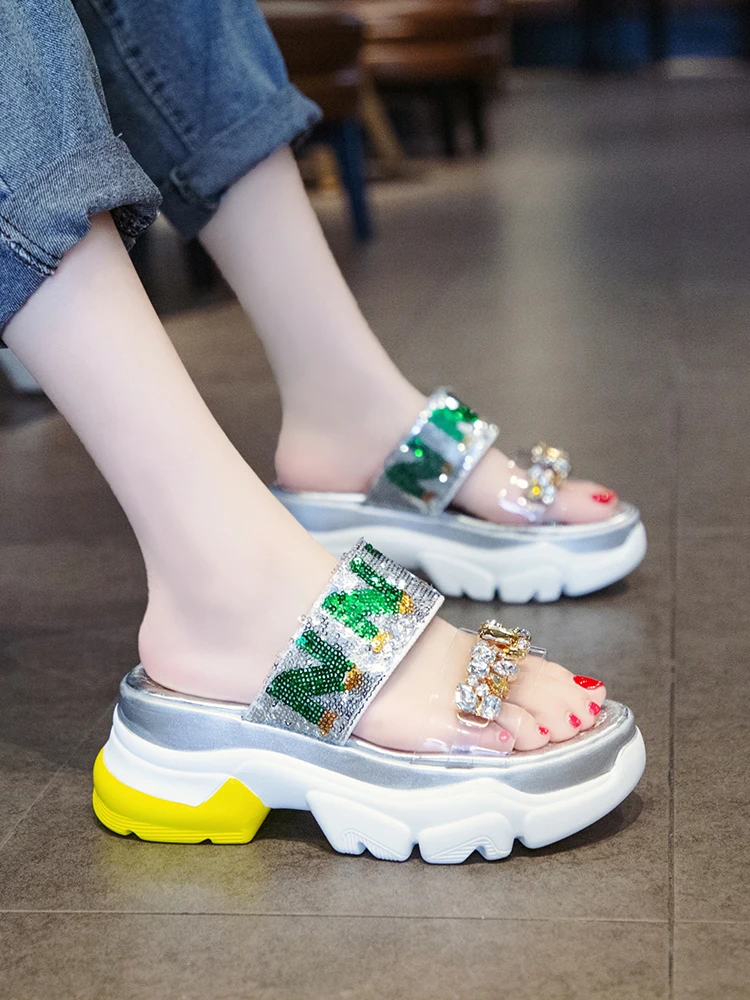 

019 new thick bottom fashion Joker rhinestone net red slope heel ladies slippers sandals tide