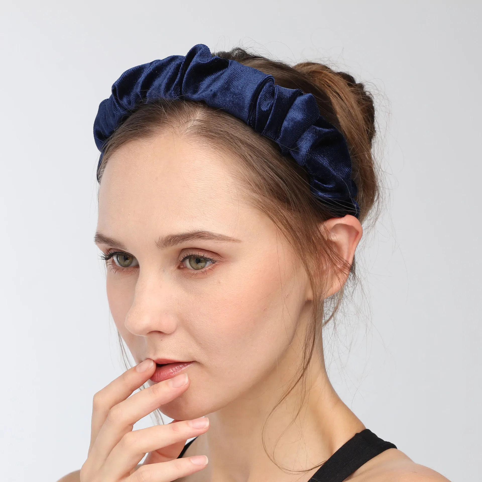 Модная женская бархатная повязка на голову тюрбан зимняя оголовье для женщин диадема простая повязка для волос Нескользящие аксессуары для волос