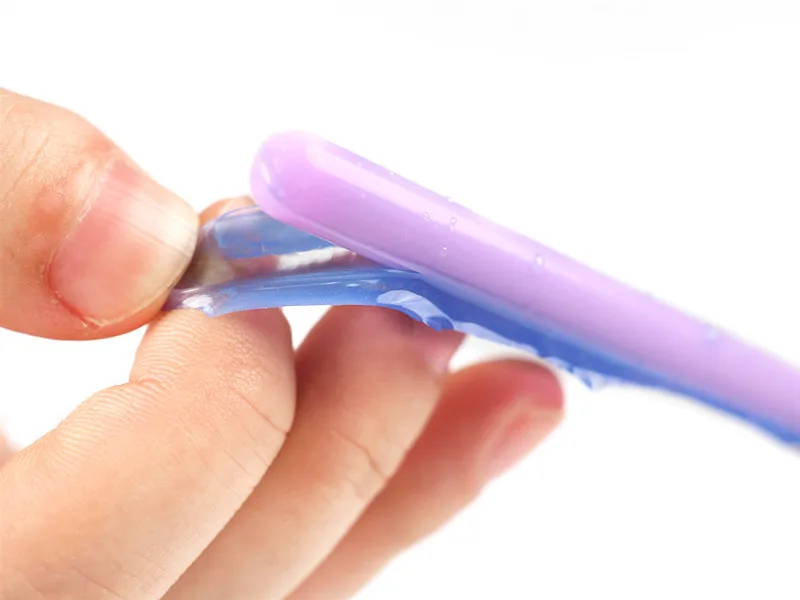 Рисунок 4 - Силиконовый стержень для смешивания