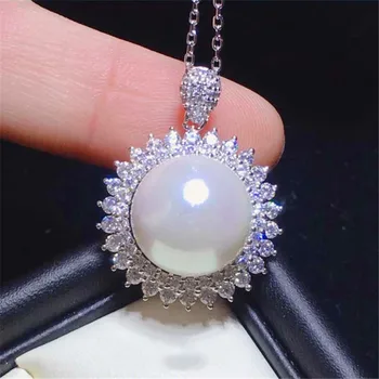 

Unique Female White Pearl Pendant Necklace Luxury Silver Color Chain Necklace For Women Cute Crystal Flower Wedding Necklace