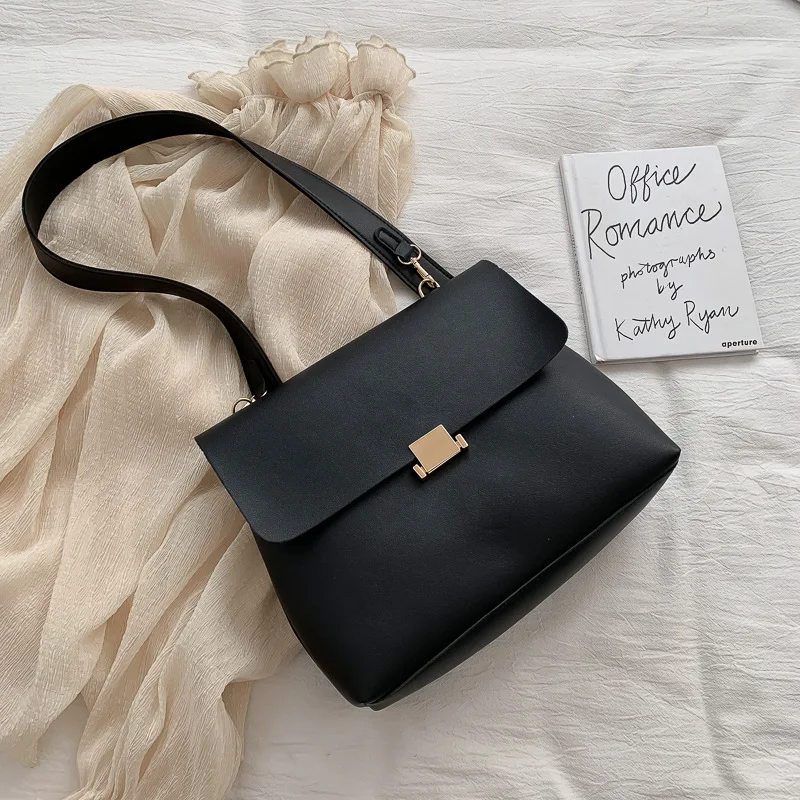 Модная женская сумка черная мягкая кожаная сумка через плечо