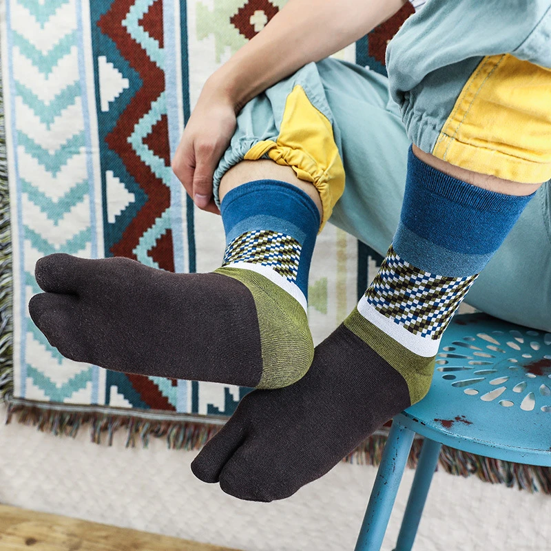 2024 New Mens Socks Men Cotton Thick Japanese Style Kimono Flip Flop Sandal Split Clogs Two Toe Tabi Geta Socks With Print Drew