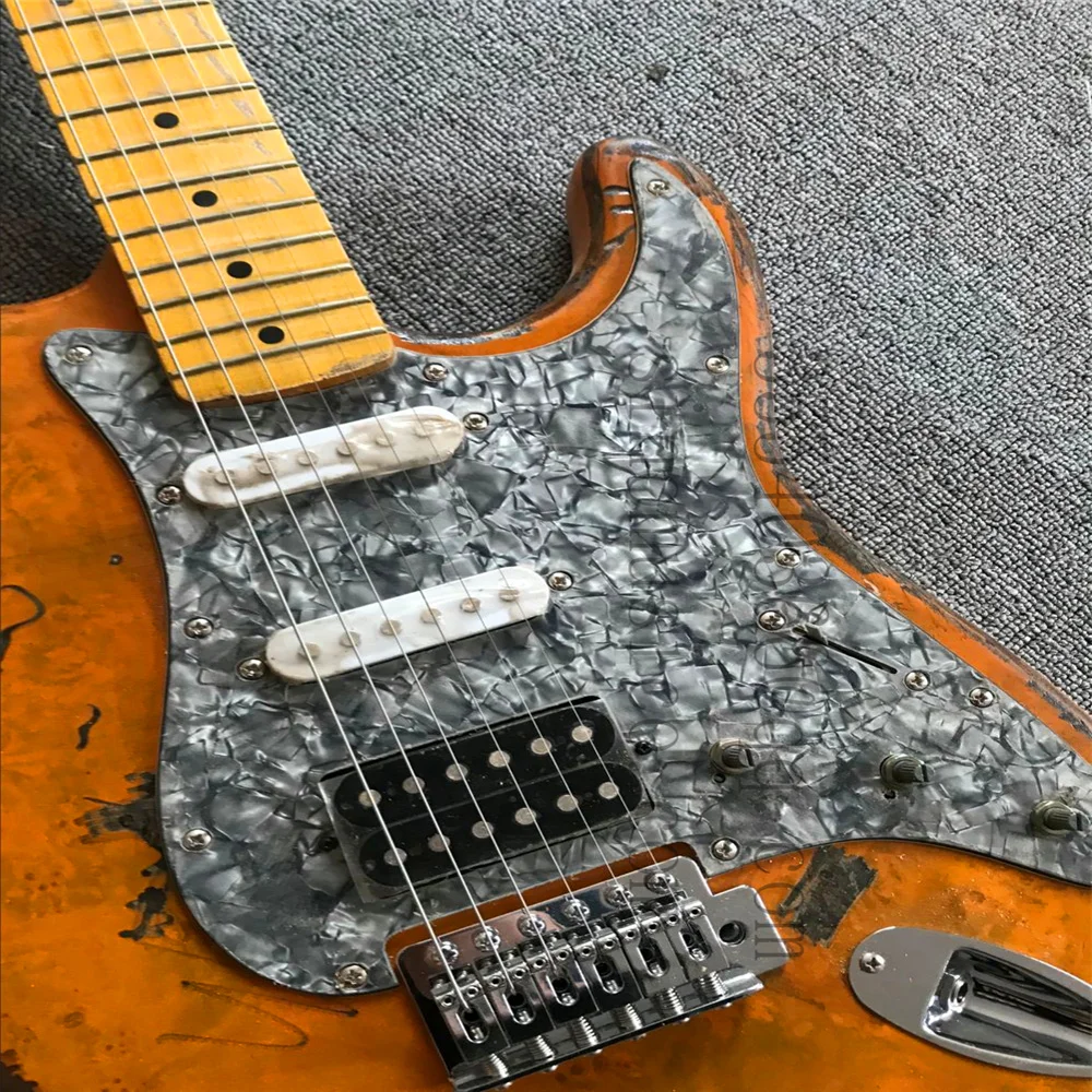 На заказ Ретро ST старая электрическая гитара, желтая вырезанная через шею фабрика, чтобы обеспечить на заказ