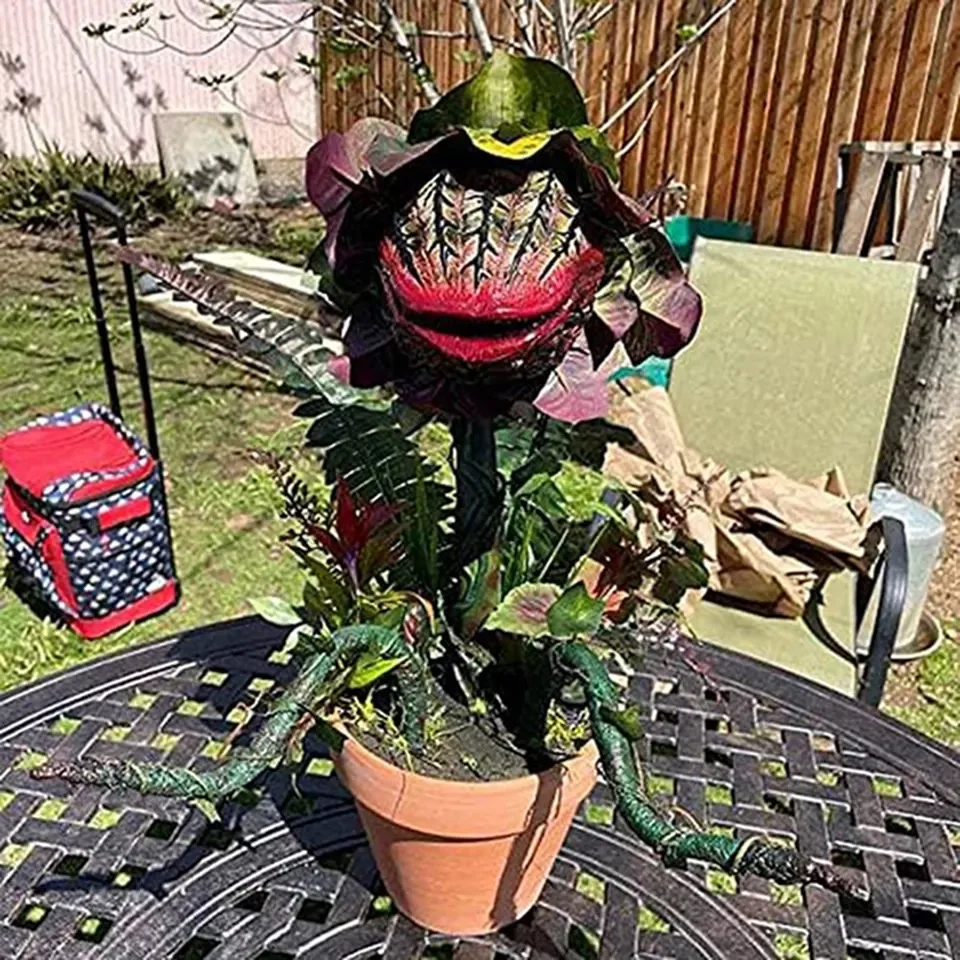 

Piranha Decoration without Pot, Movie Props Horror Halloween Unique Flower Accessory DECOR
