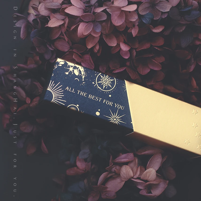 

New Creative Lipstick Box Style Candy Box Favor Gifts Candy Boxes With Ribbon Custom Baby Shower Wedding Party Favor Decoration