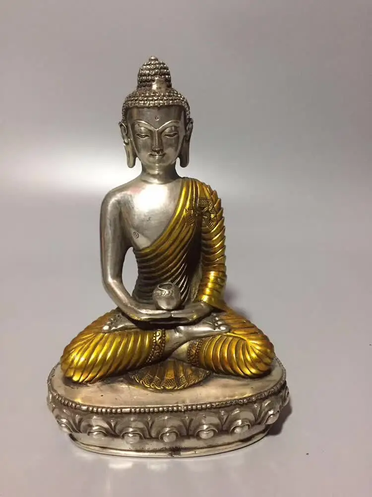 

Collection Tibet Silver Carved Sakyamuni Gold Plating Buddha Statue Peace And Auspiciousness Home Decoration Crafts