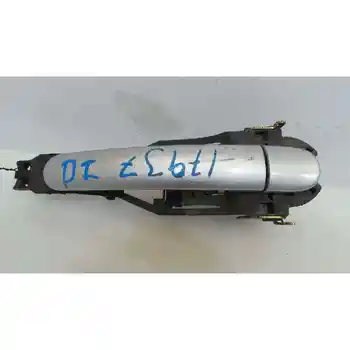 

HANDLE OUTER FRONT LEFT VOLKSWAGEN PASSAT SALOON (3B3)