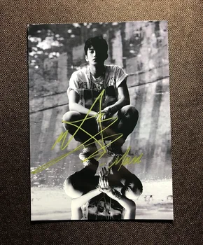 

hand signed SuperM MARK autographed photo NCT 127 5*7 092019N4