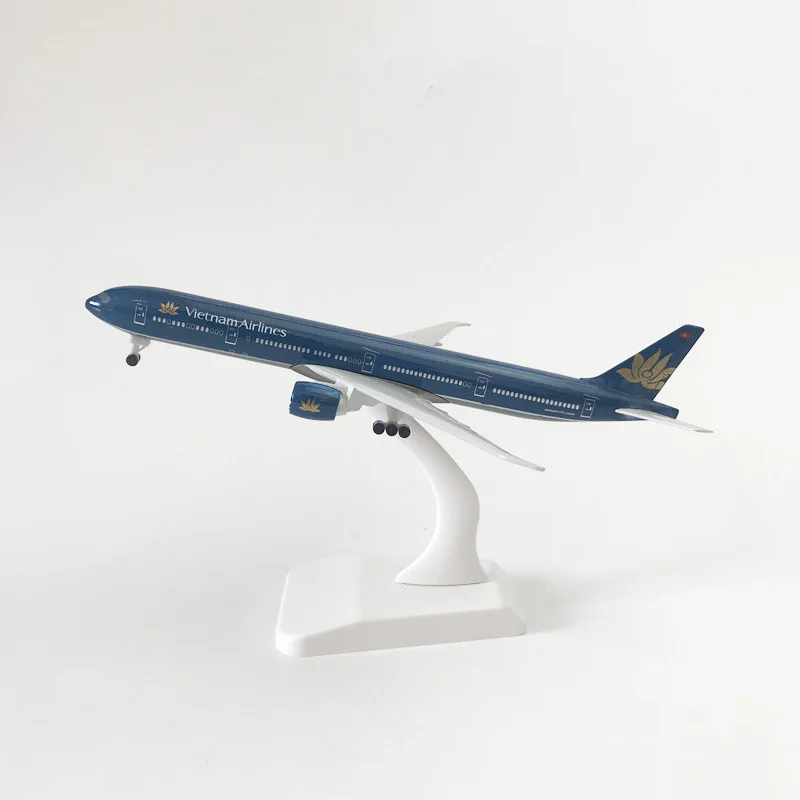 Diretas da Fábrica Modelo de Aeronaves com Trem de Pouso Modelo de Aeronaves de Liga Menino Brinquedos Educativos Vietnam Airlines Boeing 777 Vendas 20 cm 4 High Quality Brinquedos e hobbies