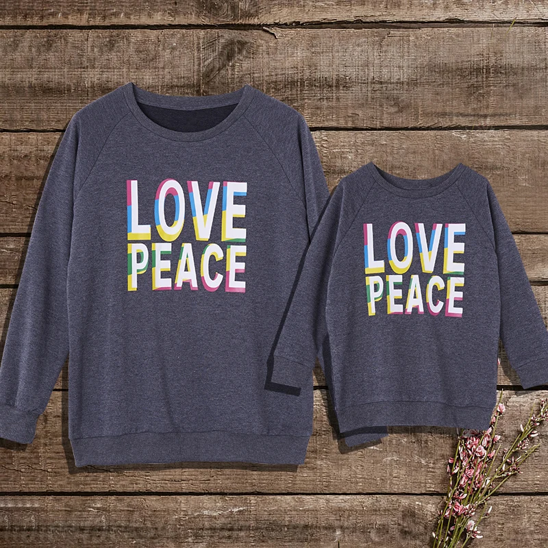PatPat/Летний Повседневный хлопковый свитер черного цвета с надписью LOVE PEACE для