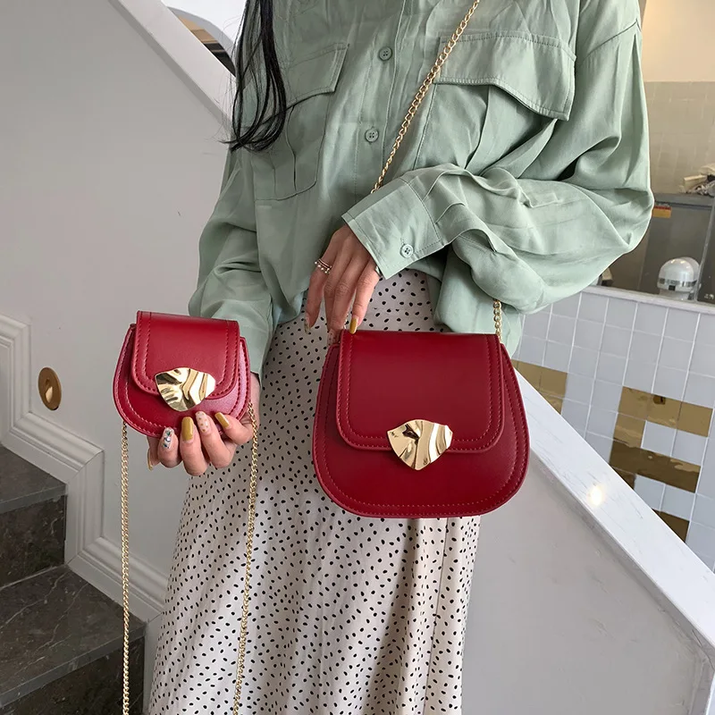 

Women 2019 new fashion simple texture chain (size) shoulder bag Joker diagonal bag