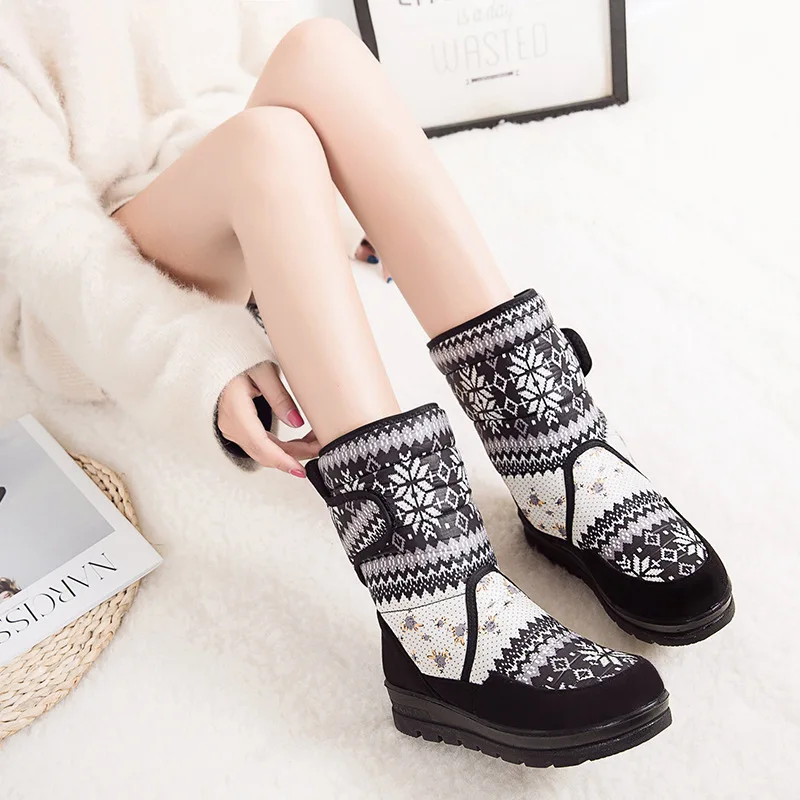 

Women snow boots antiskid plus velvet warm winter boots women shoes christmas brand fashion style waterproof women boots