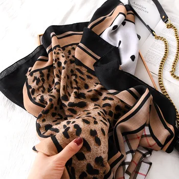 

Star Zhao Wei Same Scarf Dongdaemun Korean Version of the Explosion Leopard-Print Cotton Feel Warm Lattice Scarf Shawl