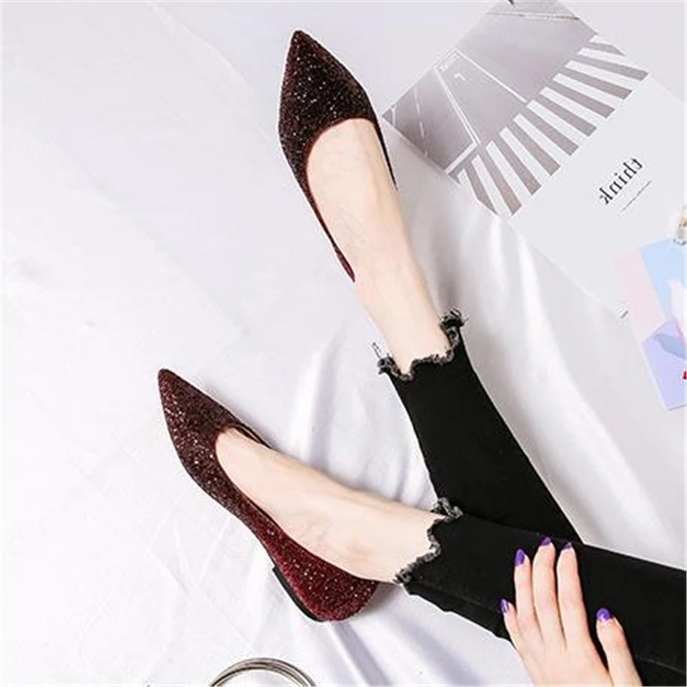 Коллекция года; популярные женские туфли на плоской подошве с острым носком в европейском стиле; роскошные женские туфли высокого качества с блестками; модная лучшая обувь - Цвет: style1  Red wine