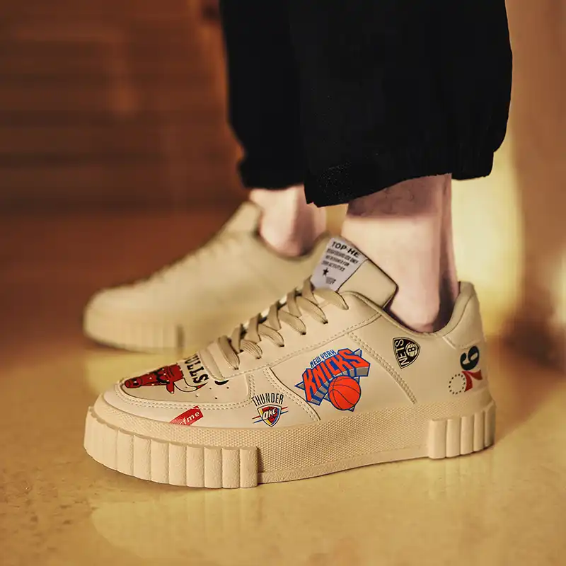 skechers non slip shoes mens