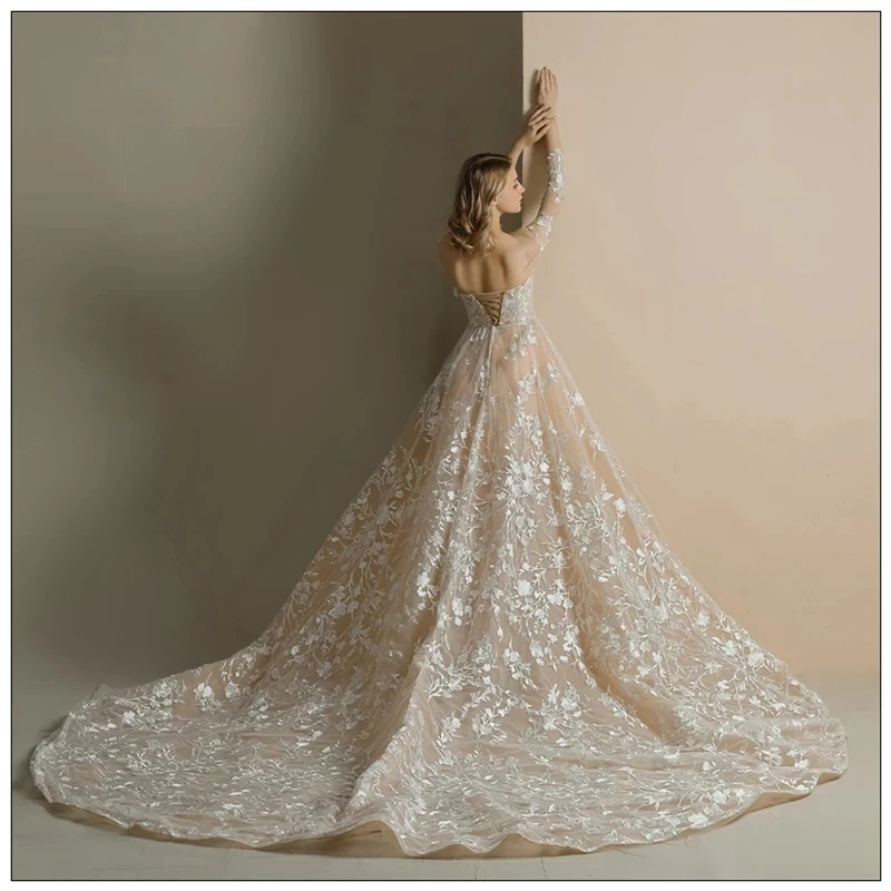 

Champagne long sleeves wedding dress Vestido de Festa appliques A-line dress sweep train dress lace-up style travel photo gown