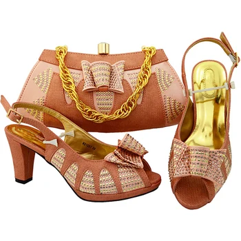 

Latest Peach Color Italian Shoes and Bags To Match Shoes with Bag Set Decorated with Rhinestone Women Shoes and Bag Set In Italy