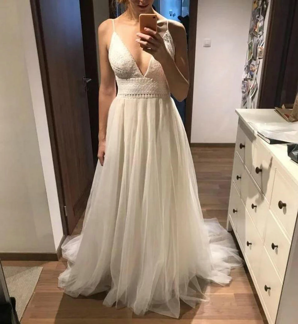Модное свадебное платье Boho с глубоким v-образным вырезом на бретельках, свадебные платья без спинки, фатиновые трапециевидные богемные пляжные Длинные свадебные халаты