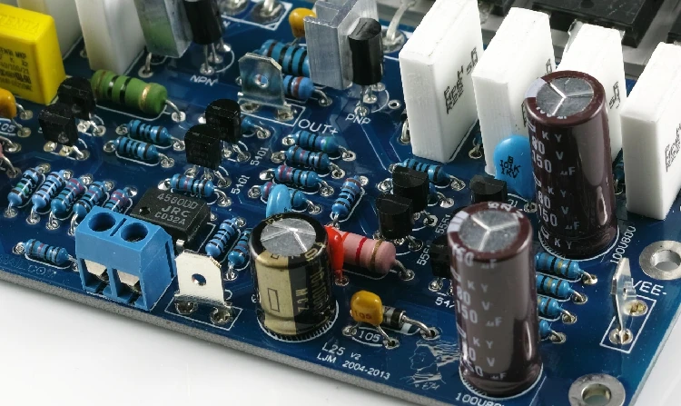 2 канальный L25 Встроенный усилитель мощности готовой платы KTB817 KTD1047 2SA1186 2SC2837 250W+ 250W 8ohm