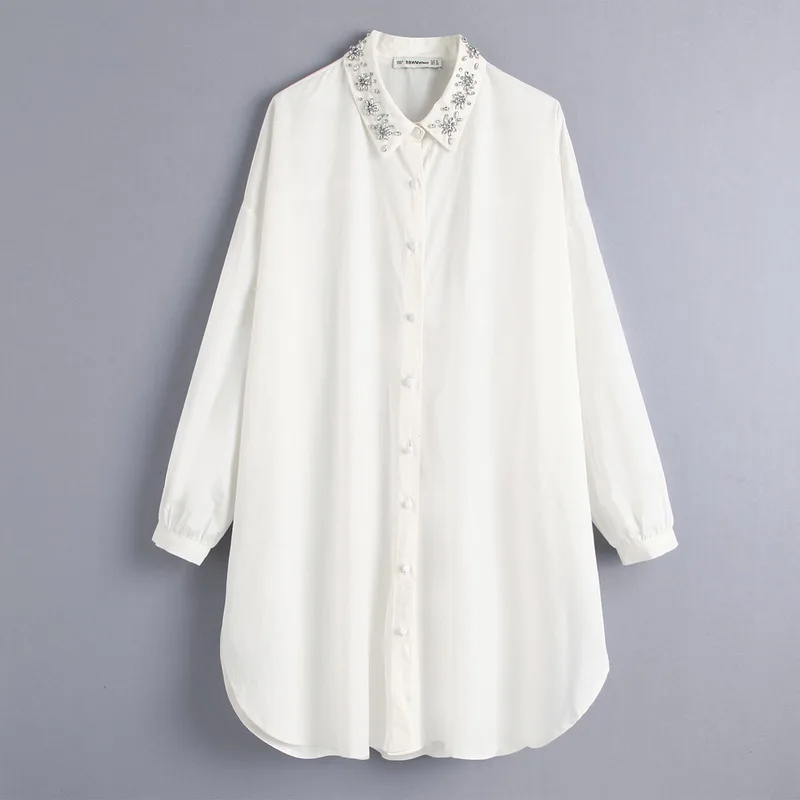 Женская свободная длинная рубашка модная белая классическая с бусинами на