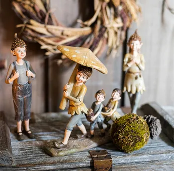 

[COS] European Creative resin sculpture forest elves Country girl modern home decoration crafts living room decoration statue