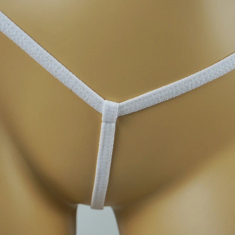 string sans entrejambe blanc